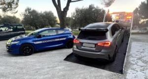 Une Mercedes A45S flashée à plus de 200 km/h, la Mégane des gendarmes n’a pas tardé à la rattraper