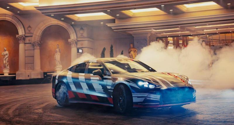  - Quand George Russell joue au voiturier intrépide avec la Mercedes-AMG GT Coupé 4 portes de Brad Pitt, ça donne ça !