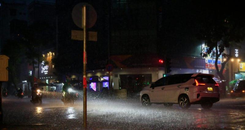 Contrôlé à 179 km/h malgré la pluie : son permis retiré immédiatement