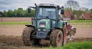 Un retraité flashé à Paris au volant de son tracteur, alors qu’il n’y avait jamais mis les pieds !
