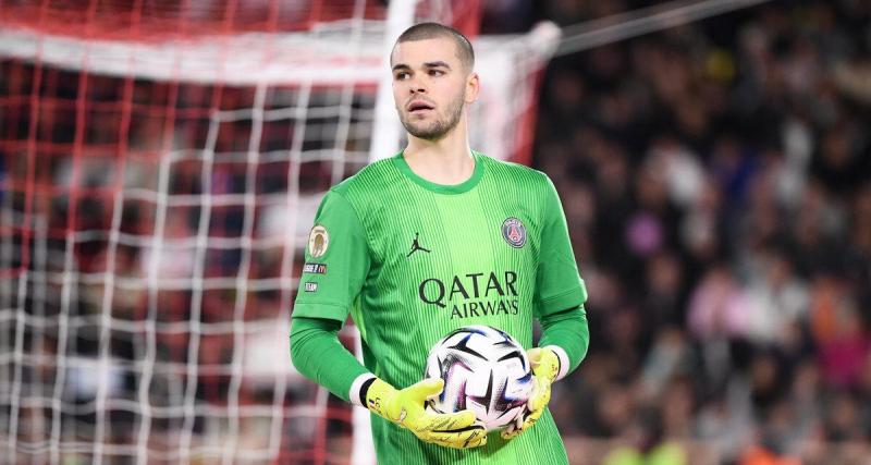  - « Tout le monde a vu », Lucas Chevalier grince contre l’arbitrage après Monaco – PSG !