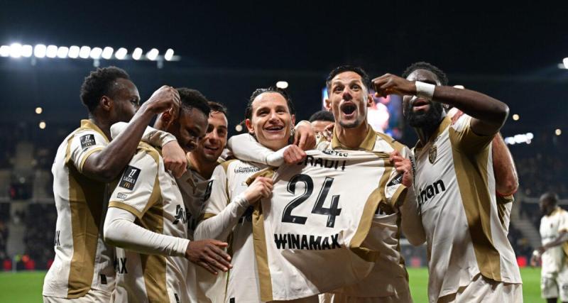  - Lens leader de Ligue 1, Nice au fond du trou, Lille s'impose à 10... les résultats du multiplex