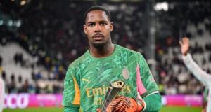 Equipe de France : l'arrêt exceptionnel de Maignan, infranchissable à Milan