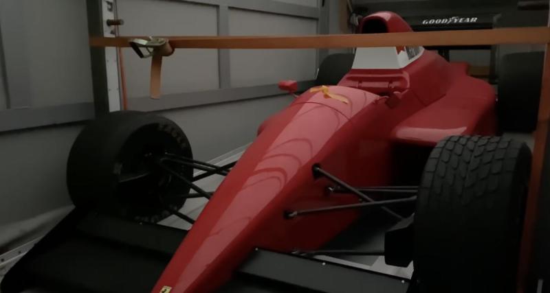  - Un explorateur tombe sur une Formule 1 abandonnée… au milieu d’une ferme anglaise