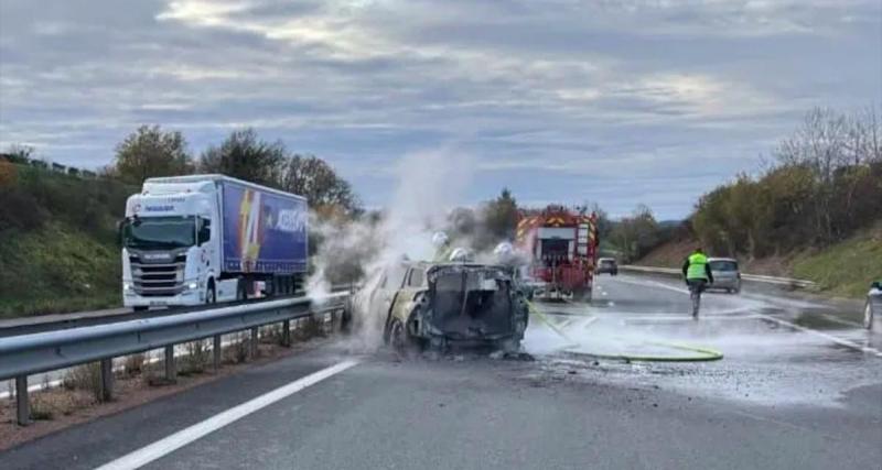 - Ce Peugeot 5008 des gendarmes prend feu, le Puretech trop vite pointé du doigt ?