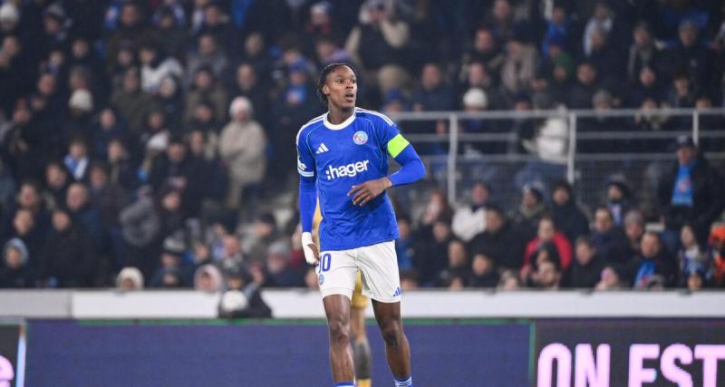  - Strasbourg : "J'ai fait des erreurs", Emegha s'excuse après sa suspension
