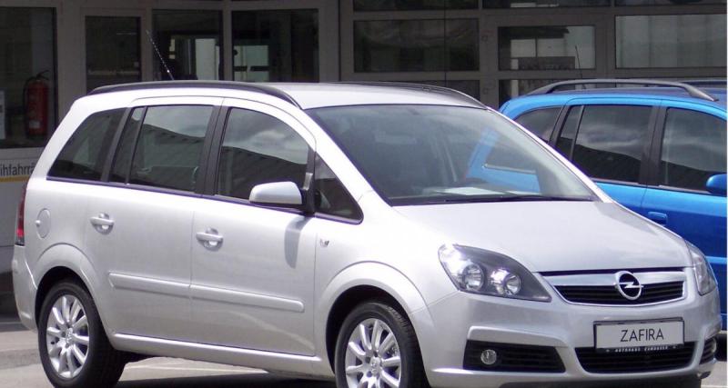  - Flashé à 159 km/h, le conducteur d’une Opel Zafira accumule les infractions