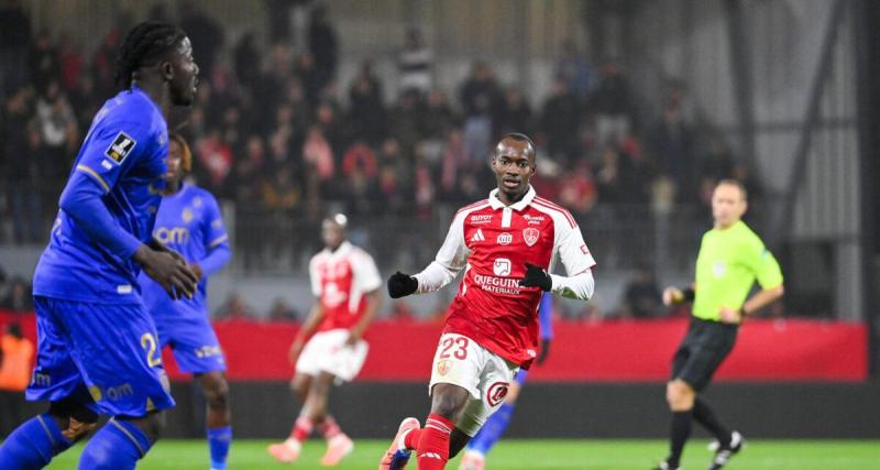  - Brest plus juste devant le but domine Monaco à la pause