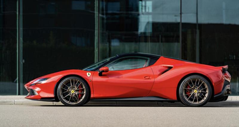  - Ils touchaient 36 000 € d’allocations tout en roulant en Ferrari : un couple condamné