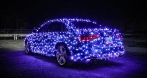 Mettre des guirlandes sur sa voiture, c'est légal à Noël ?