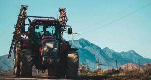 Des routes noires de tracteur, les agriculteurs montrent leur colère dans ce pays