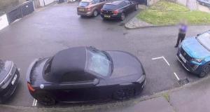 Déjà stationné, une place handicapée et peinte autour de sa voiture et le conducteur se retrouve sanctionné