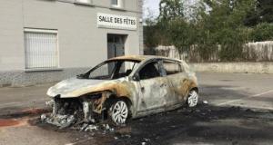 Ivre, il provoque un accident, brûle sa voiture et insulte les gendarmes