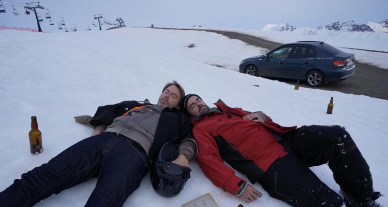  - Totalement ivres, un conducteur et son passager sont réveillés aux pieds d’une piste de ski : « J’ai réalise un rêve »