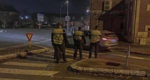 Ivre au volant de sa voiture, il percute le commissariat et n’arrive pas à souffler dans l’éthylotest lors du contrôle