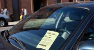 Sa voiture au garage depuis plus d'un mois, elle reçoit de nombreuses contraventions...