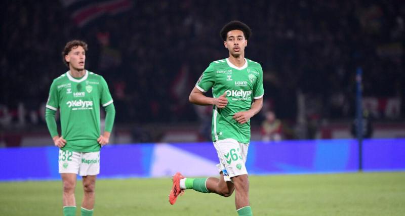  - Saint-Etienne : Chelsea offre 8 millions d'euros pour un attaquant
