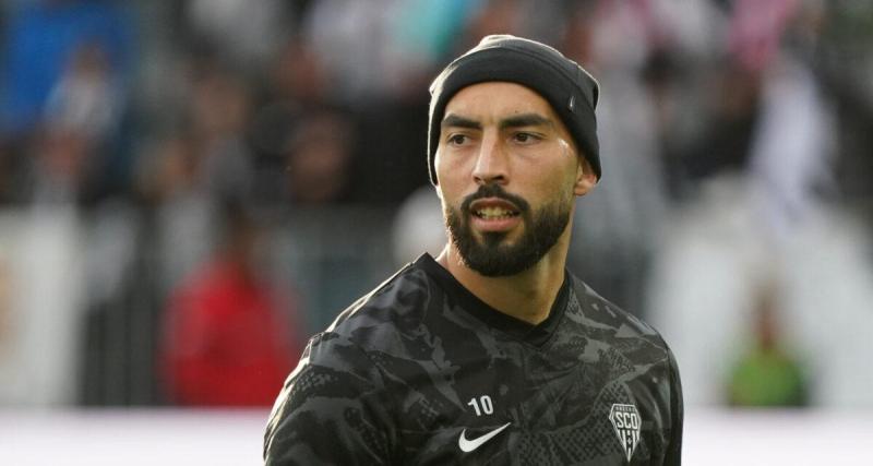  - Algérie : Abdelli appelé, son superbe message ressort et régale les supporters