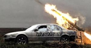 L’Ukraine transforme une BMW Série 7 en lance-roquettes de fortune contre l’armée russe