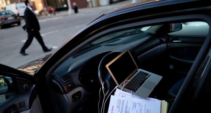  - Il oublie de fermer sa voiture : un ordinateur contenant des données militaires sensibles volé