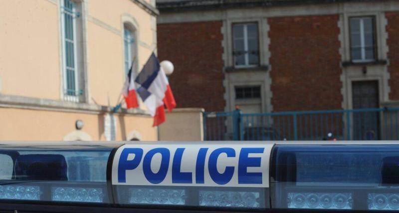  - Ivre au volant d'un véhicule sans contrôle technique à jour, il détruit le portail d'une propriété privée