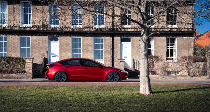  - Tesla dans le viseur des autorités à cause d'un problème dangereux de portière