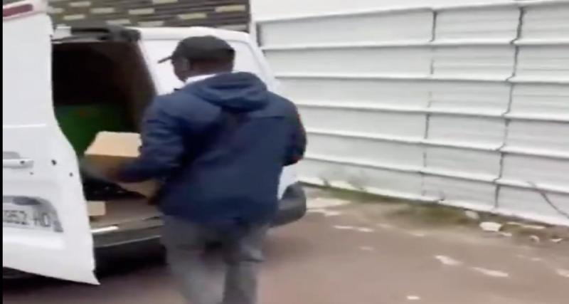  - Un livreur surprend un couple en train de voler ses colis… Au moment de s’enfuir leur voiture tombe en panne