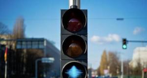 Un feu de circulation bleu apparaît aux États-Unis : Bientôt en France ?