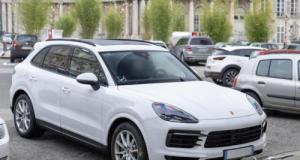 Ivre au volant de son Porsche Cayenne, il double une voiture et provoque un accident… Avant de finir dans un champ : « Je n’en suis pas fier »