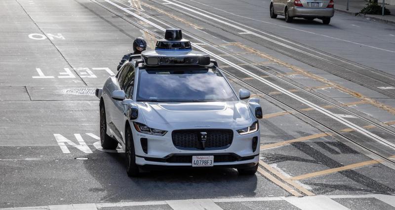  - Une coupure général de courant paralyse de nombreux véhicules autonomes et les arrête en pleine voie