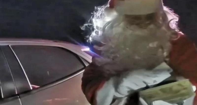  - Arrêté pour excès de vitesse, le Père Noël transportait plus que des cadeaux