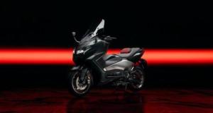 Yamaha TMAX 25e Anniversaire (2026), prix et disponibilité enfin révélés !