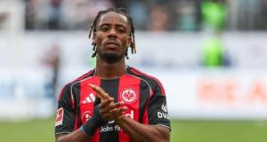 Elye Wahi revient en France et signe à Nice, c'est officiel !