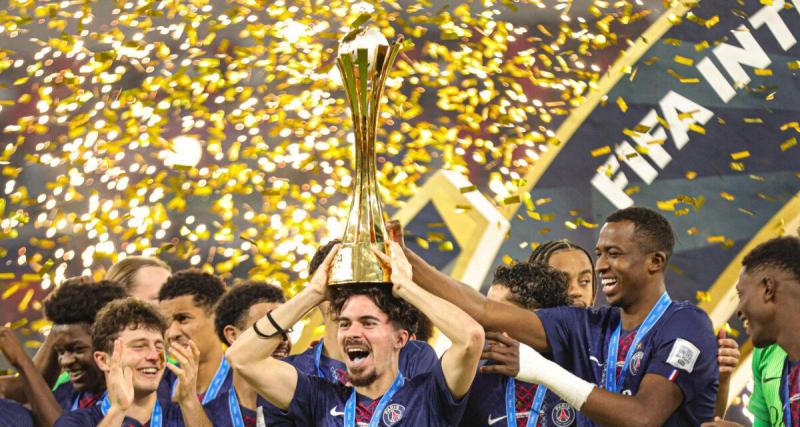  - PSG : les six trophées présentés au Parc, fête totale pour une année hors norme