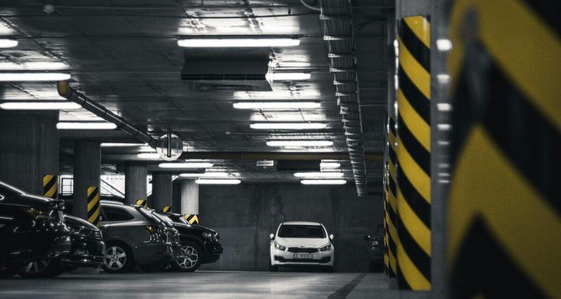  - Vol inédit : ils laissent leur voiture au parking d’un aéroport, elle réapparaît à 3 000 km de là !