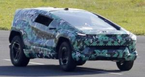 Quel est donc cet étrange SUV électrique dont le prototype roule ?