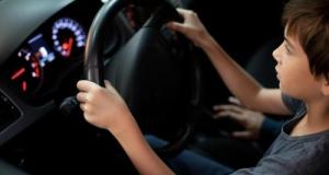 À 12 ans, il prend le volant car son père est trop ivre pour conduire