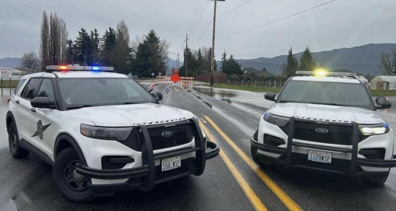 Flashé en grand excès de vitesse à 250 km/h, un chauffard échappe aux gendarmes dans le brouillard