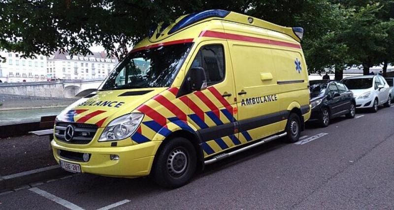  - Un chauffeur VTC s’endort au volant, quitte la route et fauche un piéton sur le trottoir