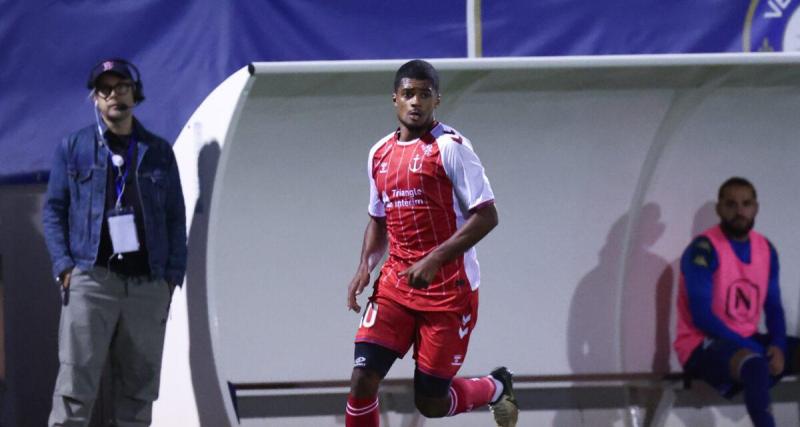  - Concarneau : la frappe pure de Gbellé pour égaliser lors du match fou contre Caen