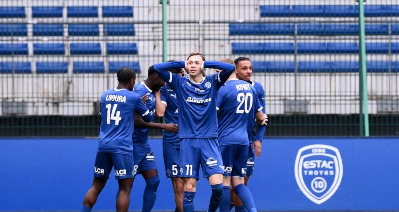  - Troyes devant Reims à la pause d’un derby électrique  