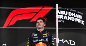 Red Bull : Max Verstappen révèle son nouveau casque, avec un détail qui va sauter aux yeux des fans