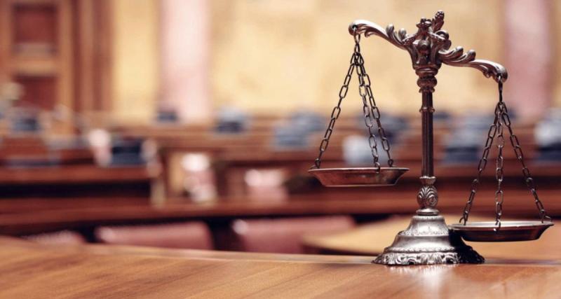 Flashé à 160 km/h dans une DS, un avocat cumule 109 infractions routières... 3500€ d'amende