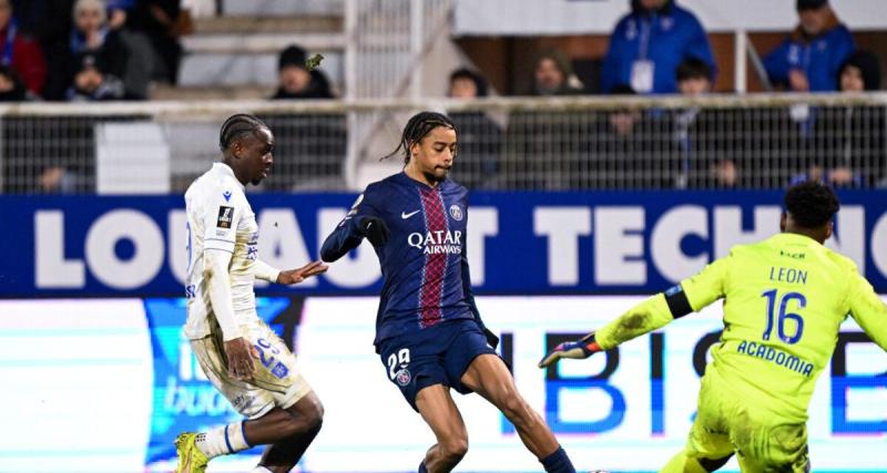  - Barcola sort le PSG du piège face à Auxerre et reprend la tête du championnat