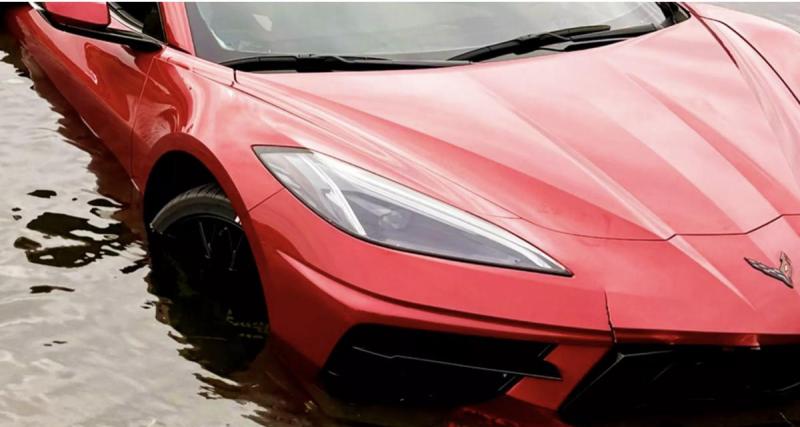 Une Corvette C8 retrouvée dans un étang, aucune trace de son arrivée
