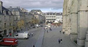 Il ramène un inconnu en sortant de boite de nuit, l’homme s’en prend à lui pour mauvaise conduite