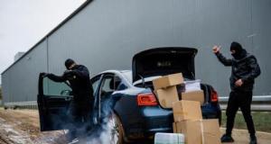 Des cambrioleurs quittent un entrepôt le coffre plein… et s’embourbent quelques mètres plus loin