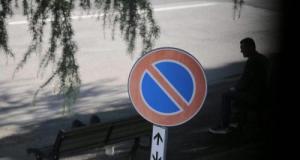 Il dénonce des conducteurs mal garés… sans imaginer que son propre geste allait se retourner contre lui