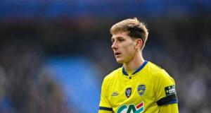 National (J19) : Rouen mené à Sochaux, Versailles devant Caen à la mi-temps, Châteauroux à dix ...