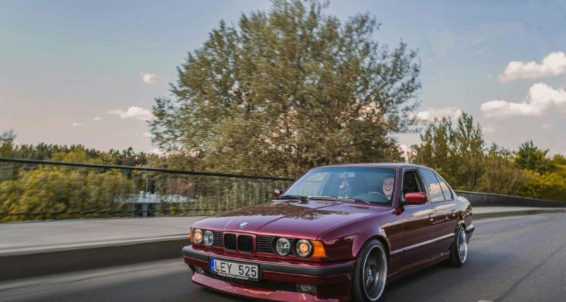  - 174 km/h sur une route limitée à 80 : ce conducteur va si vite dans sa BMW que la police ne peut pas l’arrêter